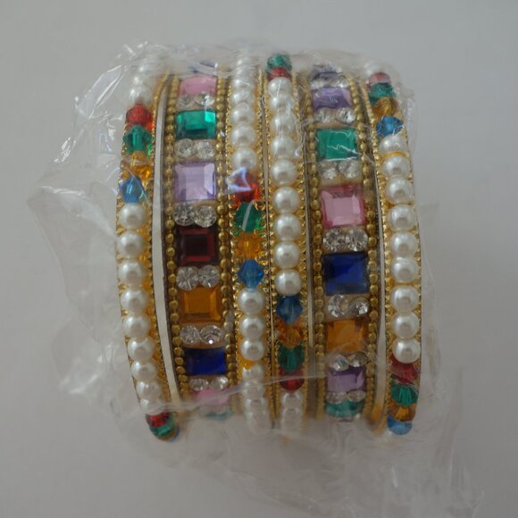 Beautiful Colorful Bangle set of 4 Bangles and 2 Broader Bangles Diameter 2.25" - Picture 9 of 11